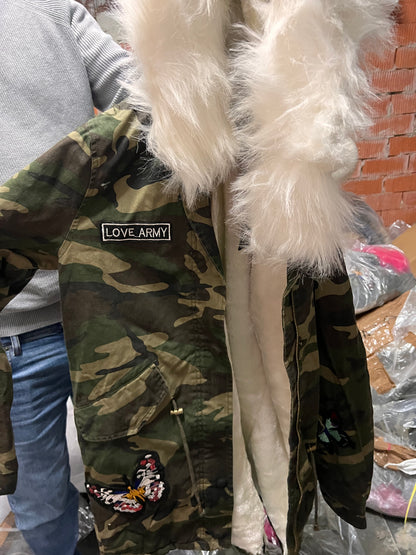 Chaqueta forro con capucha