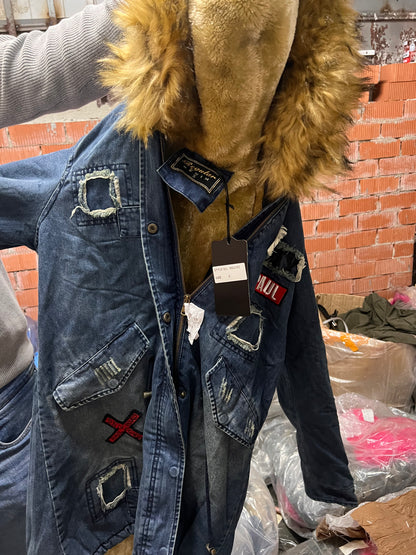 Chaqueta forro con capucha